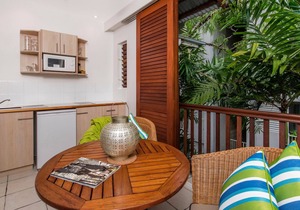 Palm Cove Retreat #31