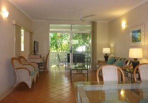 Palm Cove Tropic Apartments