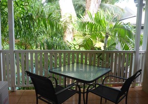 Palm Cove Tropic Apartments