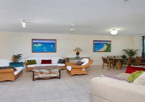 PARINGA 8@ PALM COVE