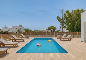 Paros Poolside Getaway - Artemis Beach House