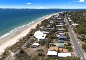 PET FRIENDLY BEACHFRONT HOUSE