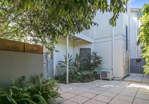 Privacy by the river, Noosaville