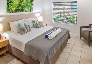 REEF RETREAT APARTMENTS PALM COVE Unit 11