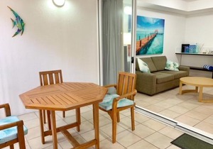 REEF RETREAT APARTMENTS PALM COVE Unit 11