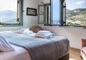 Romantic Villa at Myrtos Bay