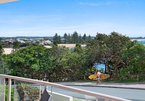 Seacrest Unit 1 Moffat Beach QLD