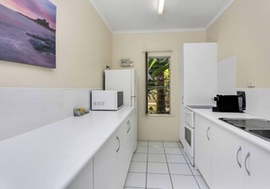 Seascape Holidays at The Queenslander Studio