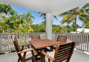 Seascape Holidays at The Queenslander One Bedroom