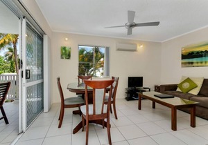 Seascape Holidays at The Queenslander One Bedroom