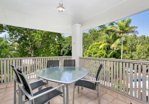 Seascape Holidays at The Queenslander Two Bed Deluxe