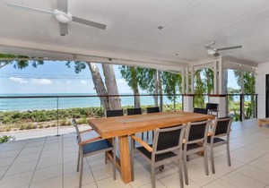 Seascape Luxury Beachfront House