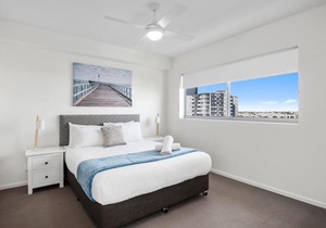 Spacious Waterfront apartment opp Hospital