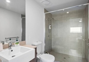Spacious Waterfront apartment opp Hospital