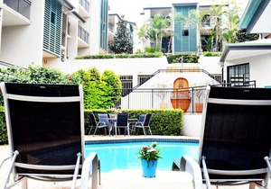Spring Hill Mews Apartments