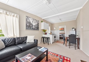 Stylish 1 Bedroom Apartment ~ New Farm