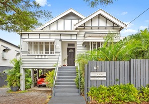 Stylish 1 Bedroom Apartment ~ New Farm