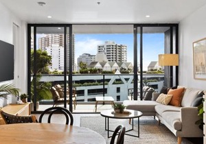 Stylish and Modern Oracle 2 Bedroom Apartment - CoastHM