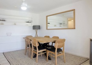 Sundown Lodge 1 - Near Hastings St & the beach
