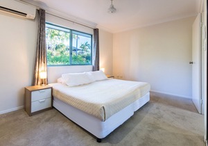 Sunset Waters 2 - Renovated apartment located on the Marina side of the Island
