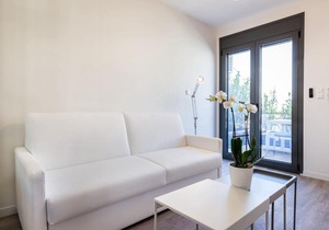 Syntagma modern new flat, large balcony with view