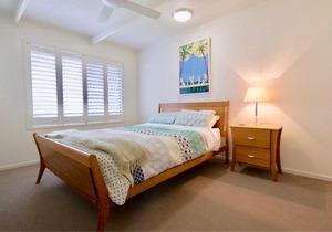 Taylor Avenue, 120 Golden Beach