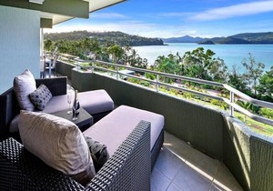 Top Floor Hibiscus Apartment 208