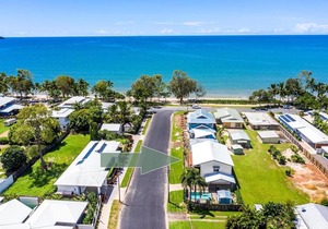 Tropical Beachside Oasis in Clifton Beach