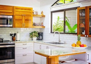 Tropical Home with Private Pool ; Gated Beachfront Community in Playa Hermosa