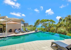 Unit 9/103 Cooloola Drive - Rainbow Beach. Stunning Ocean Views. Seabreezes. Aircon. Wi-Fi.
