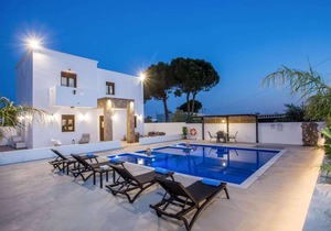 Villa ∙ 2 bedrooms ∙ 4 guests