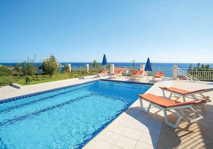 Villa ∙ 3 bedrooms ∙ 6 guests