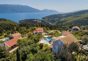 Villa Serenity sleeps 9!