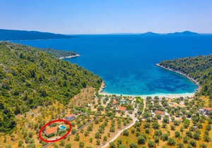 Villa Tassoula: Large Private Pool, Walk to Beach, WiFi