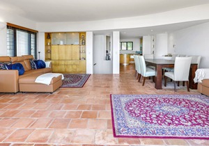 Villa with Panoramic Ocean Views