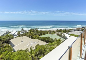Villa with Panoramic Ocean Views