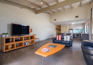 Wilson Ave Unit 2, 13 Wilson Ave