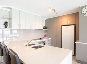 Chevron Renaissance Surfers Paradise | Surfers Paradise