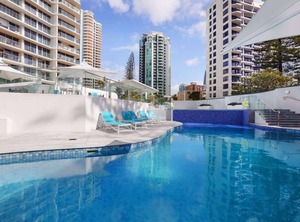 Chevron Renaissance Surfers Paradise | Surfers Paradise