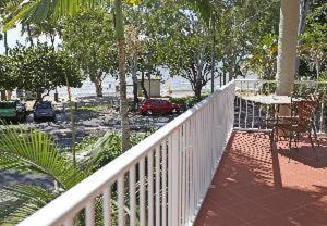 Cairns Beach Resort | Holloways Beach