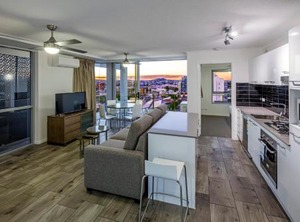 Hotels Pavilion Governor Brookes | Bowen Hills