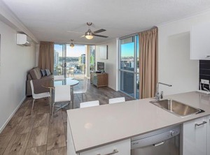 Hotels Pavilion Governor Brookes | Bowen Hills
