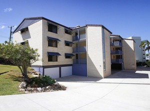 Levuka Moreton Pde Beach | Kings Beach