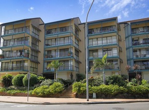 Lowanna Bulcock Beach Esplanade | Caloundra