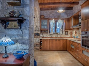 Orfeas Villa | Psarou