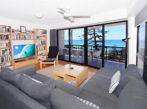 Phoenix Apartments David Way Coolum Beach Linen Bond | Coolum Beach