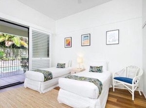 Stevens Street | Sunshine Beach
