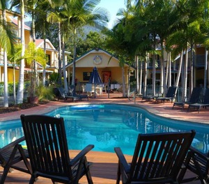 Beach Court Holiday Villas 