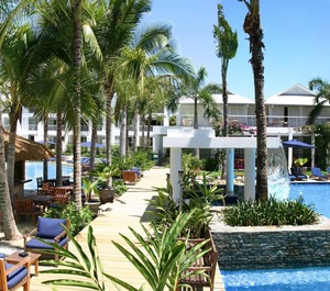 Beach Club Palm Cove 
