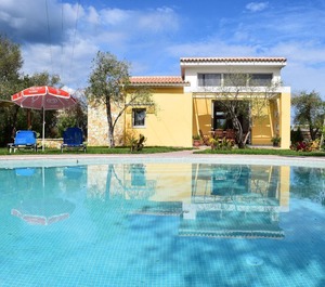 Holiday Moraitika Persons Bedrooms 
